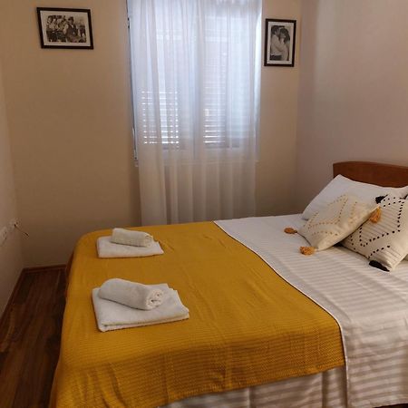 Apartman Sicilija Hotel Podgoriţa Exterior foto